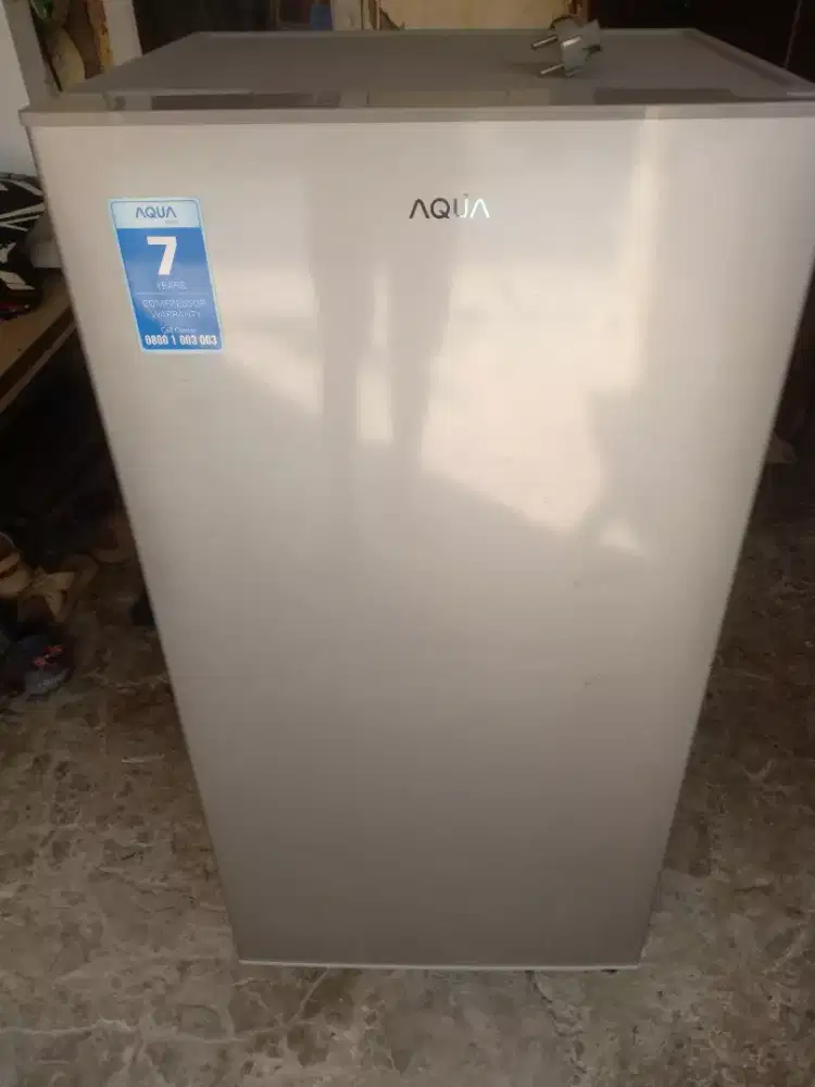 Kulkas Aqua 1 pintu