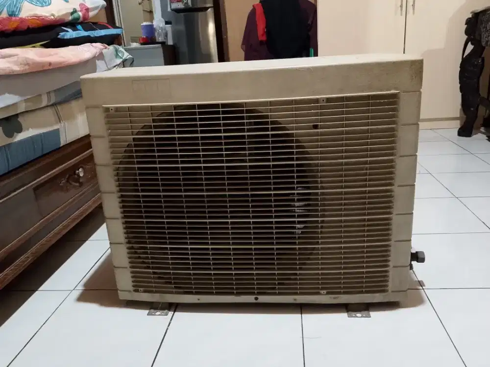 AC Daikin 1,5 PK Jual Cepat