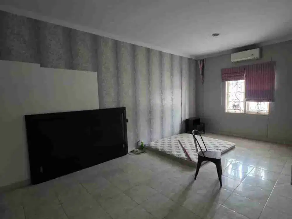 DIJUAL CEPAT RUMAH BOULEVARD DI HARAPAN INDAH BEKASI KOTA