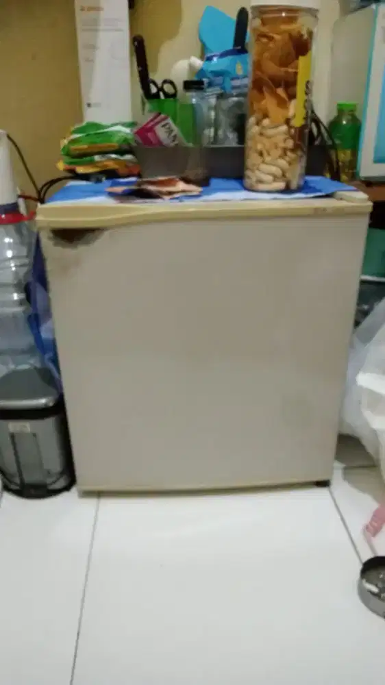 Kulkas LG mini bar