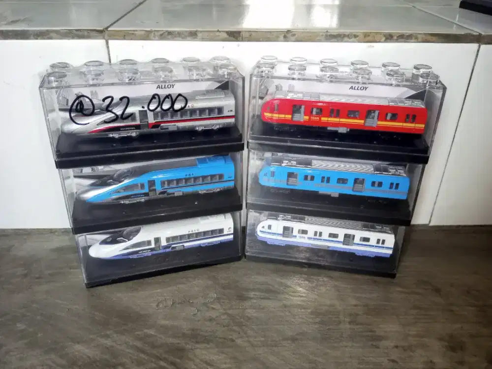 Mainan Anak Diecast Kereta Cepat