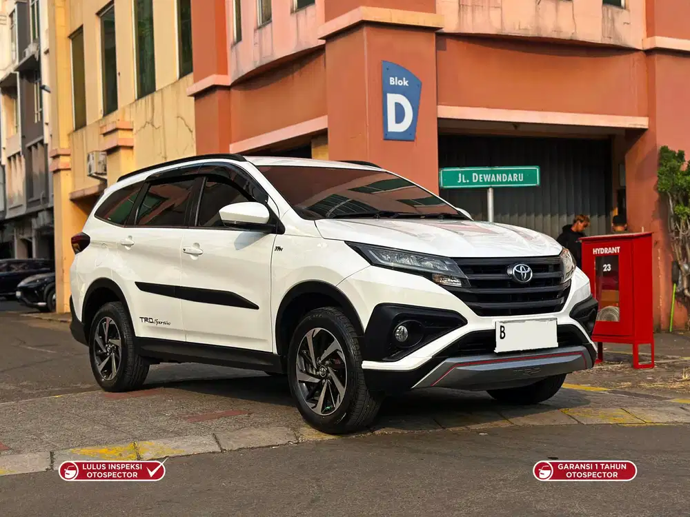 DP ceper Rush TRD AT 2018 matic New Toyota sportivo putih