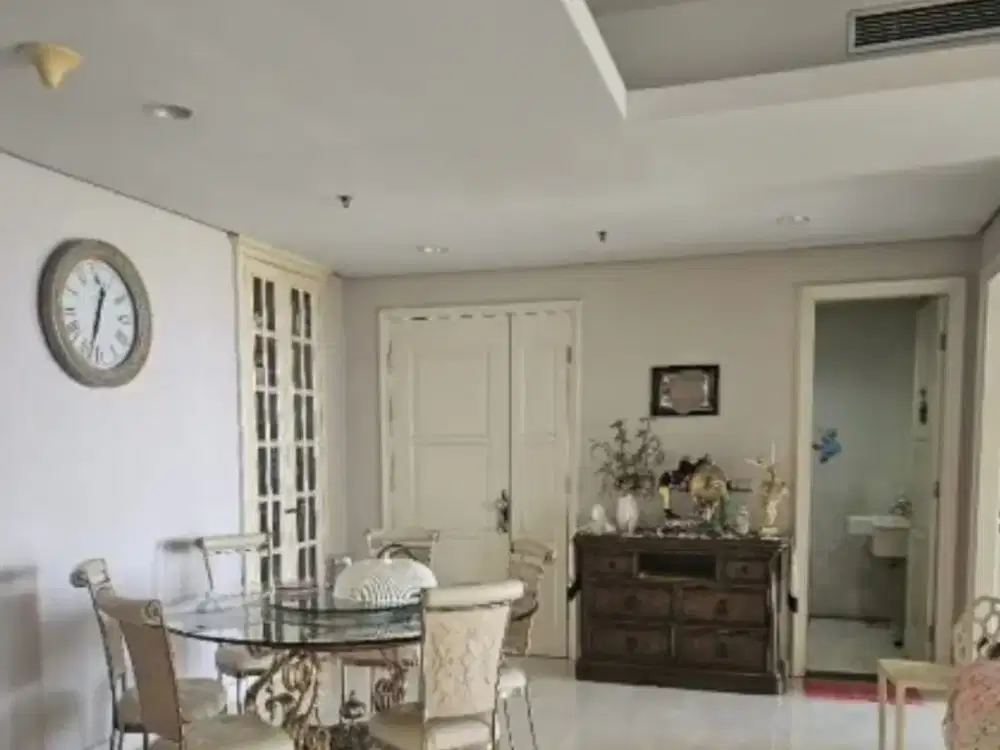 Apartemen Premium Adhiwangsa Residence