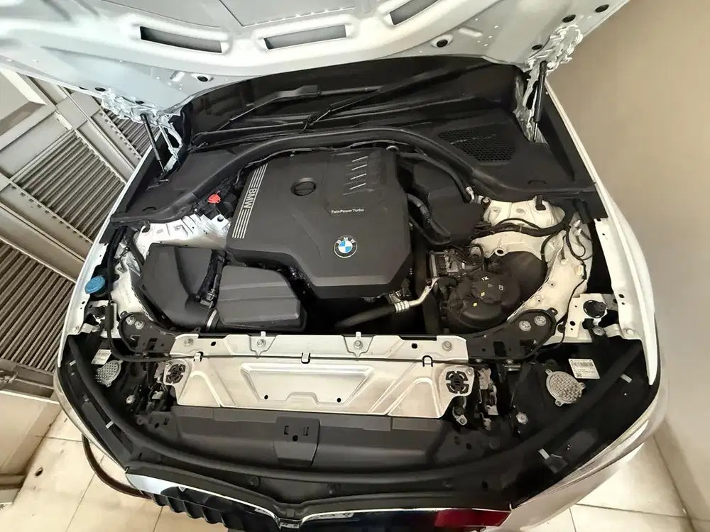 Dijual Super Cakep BMW 320i