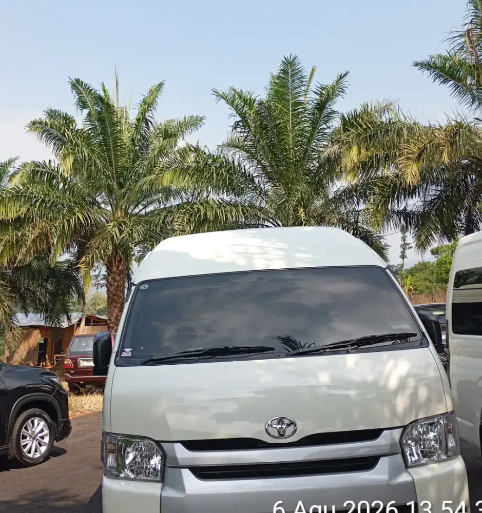 Sewa Hiace Jakarta