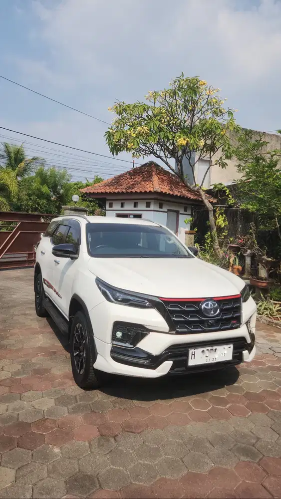 Dijual Cepat Fortuner TRD Sportivo 2.4 Istimewa