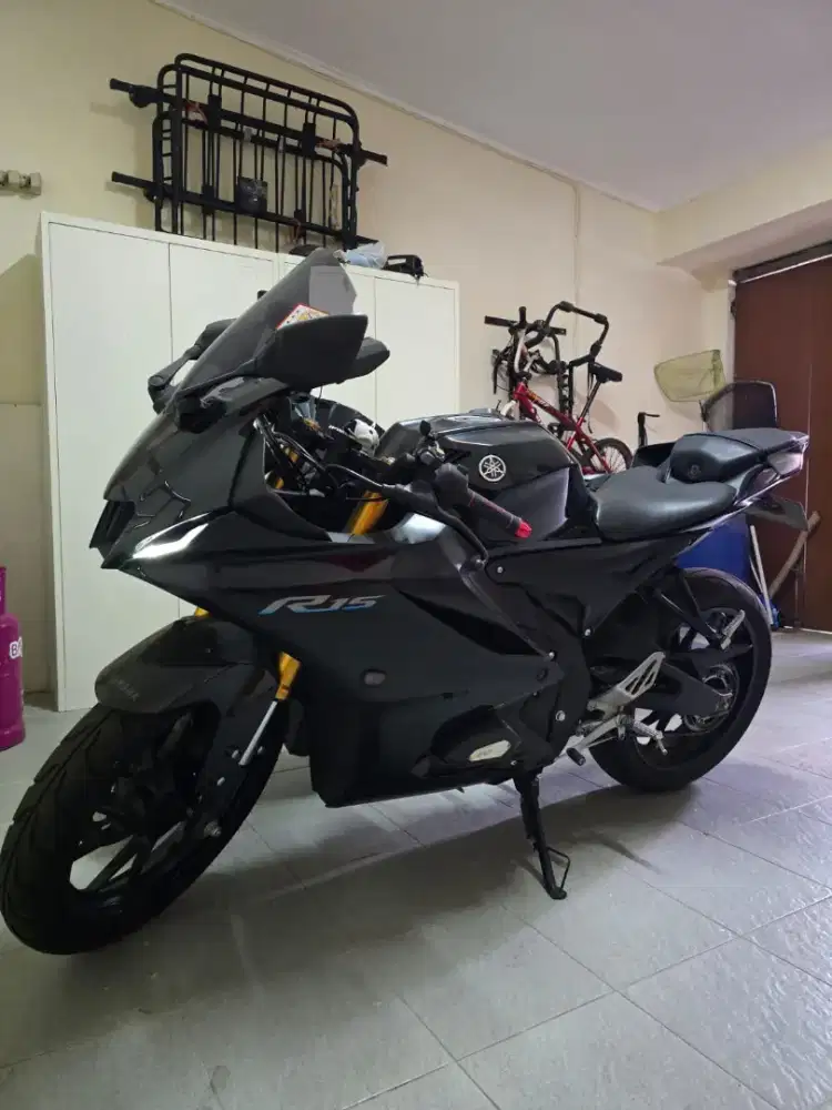 Jual bekas motor yamaha R15 V4 2023