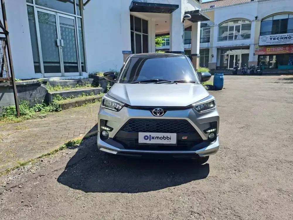 Toyota Raize 1.0 GR Sport Two Tone Bensin-AT 2023