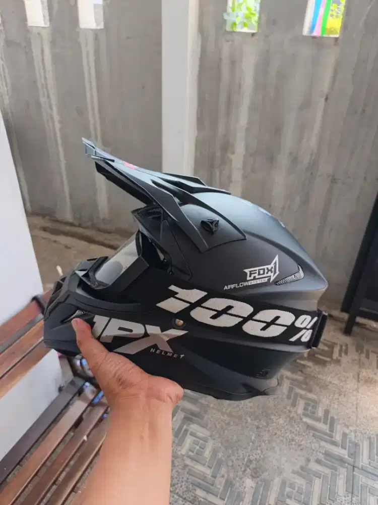 Helm FOX uk XL sembar