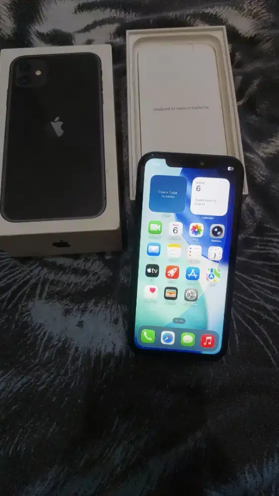 Iphone11 64gb resmi ibox (bisa tt)
