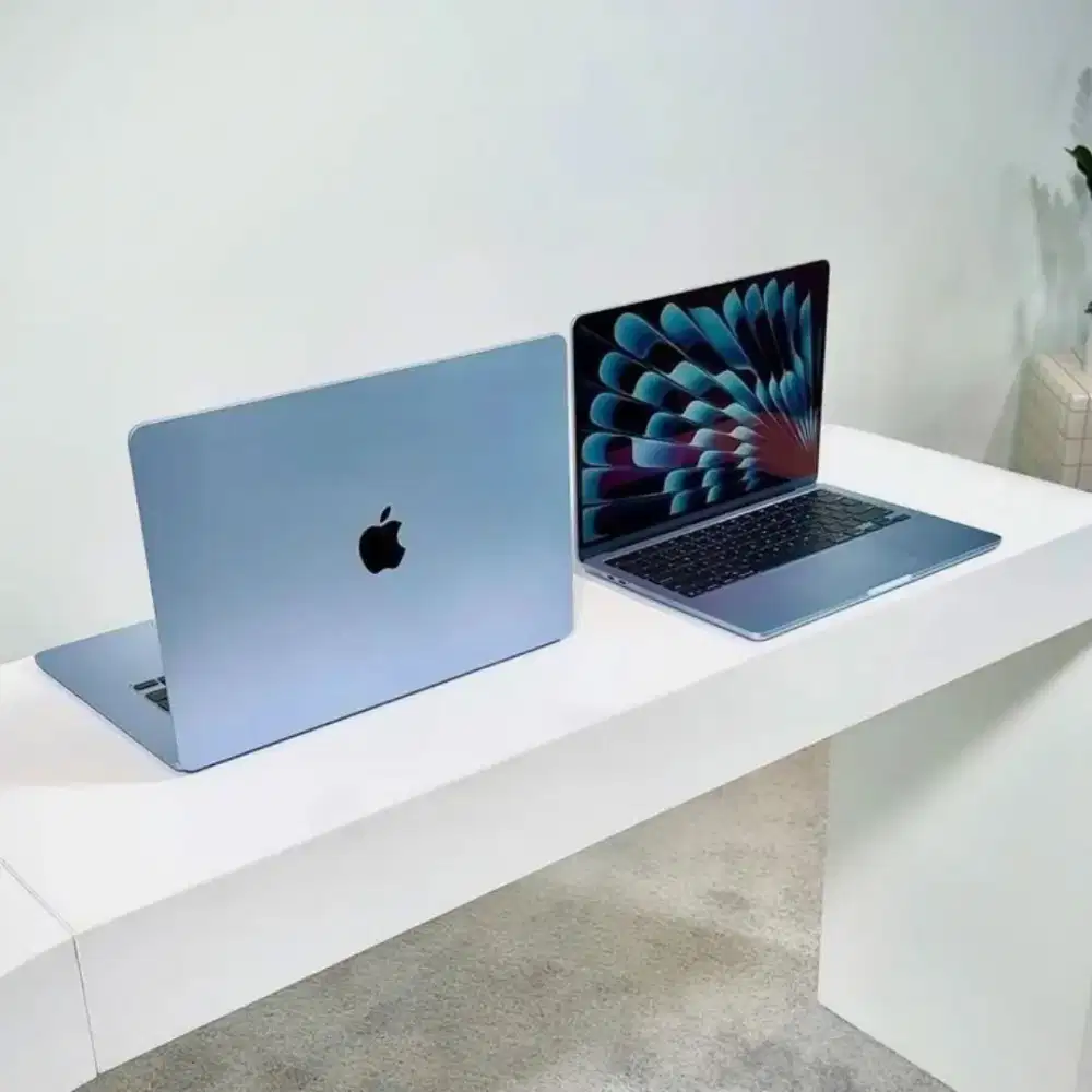 Dibeli mahal Macbook Pro Air M1 M2 M3 M4  M5 Bagus/ Rusak kami terma