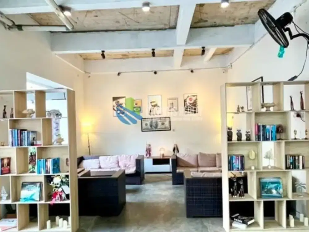 Dijual rumah dan usaha cafe di modernland tangerang