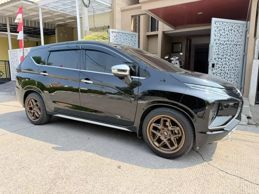 Mitsubishi Xpander Ultimate low KM 40 rb