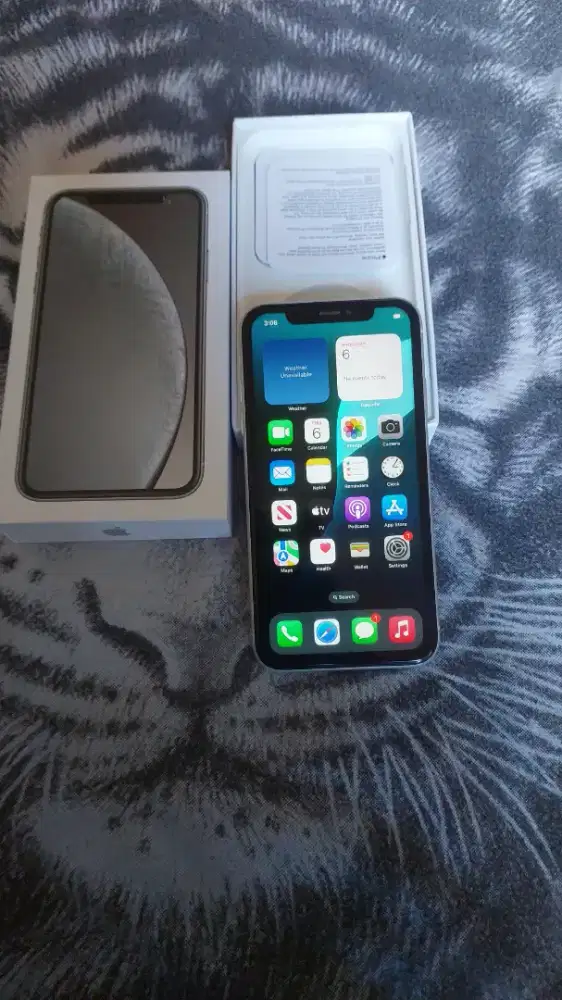 Iphone xr 64gb wifi only aja (bisa tt)