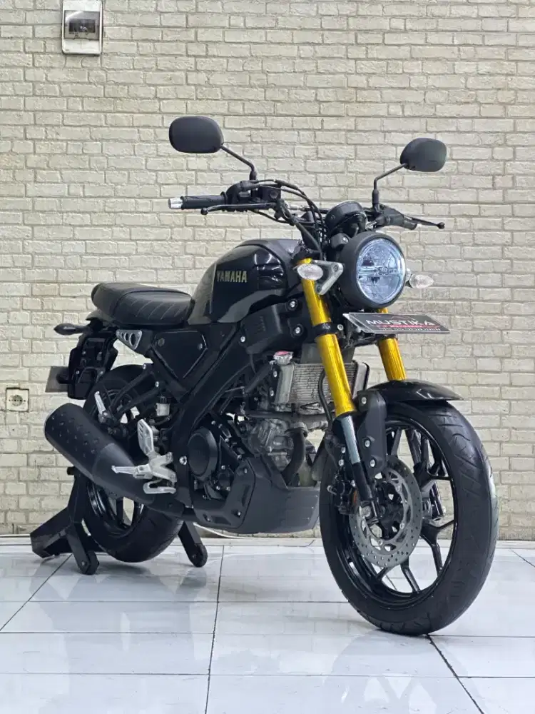 TERFAVORIT‼️ Yamaha XSR 155 2023 Black Gold