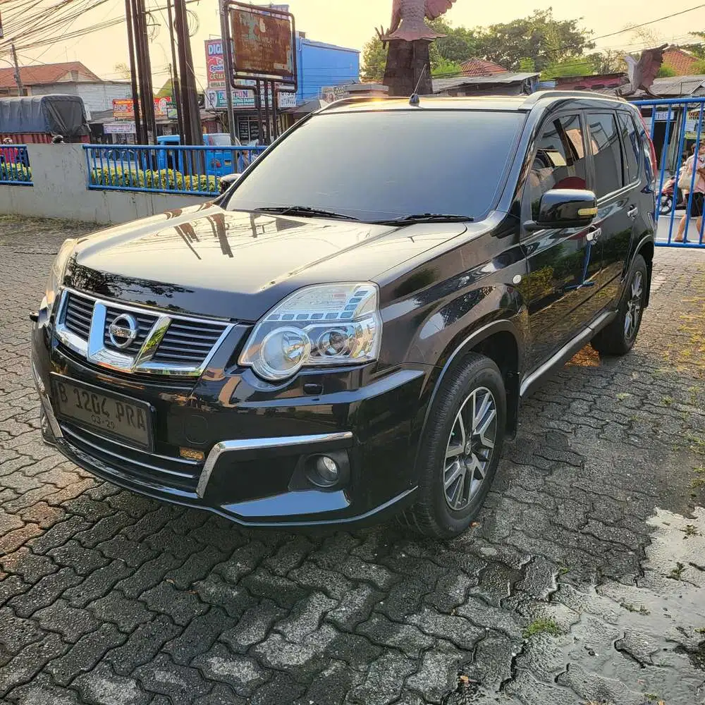 Nissan X-Trail 2014 Bensin 95 jt aja