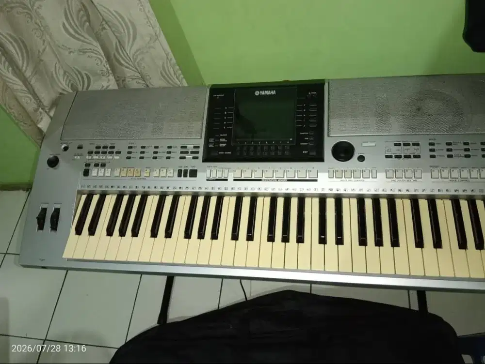Keyboard Yamaha PSR S900