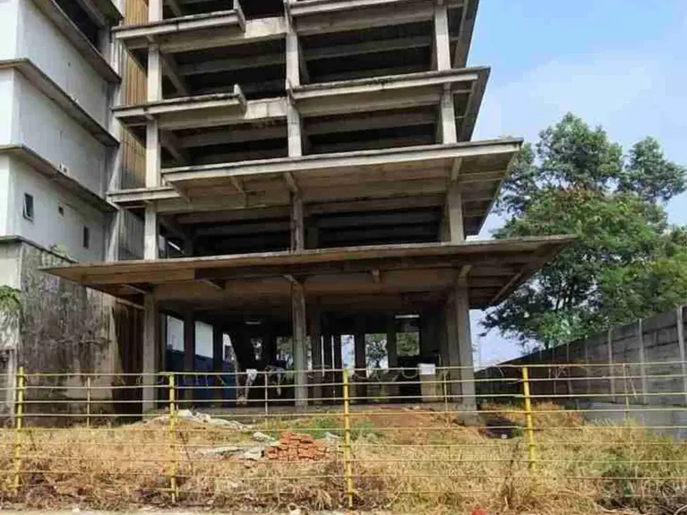 Gedung Setengah Jadi di Harapan Indah Bekasi