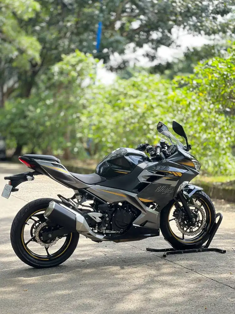KM 9K AJA! KAWASAKI NEW NINJA 250 FI ABS KEYLESS 2022 GREY PAJAK HIDUP