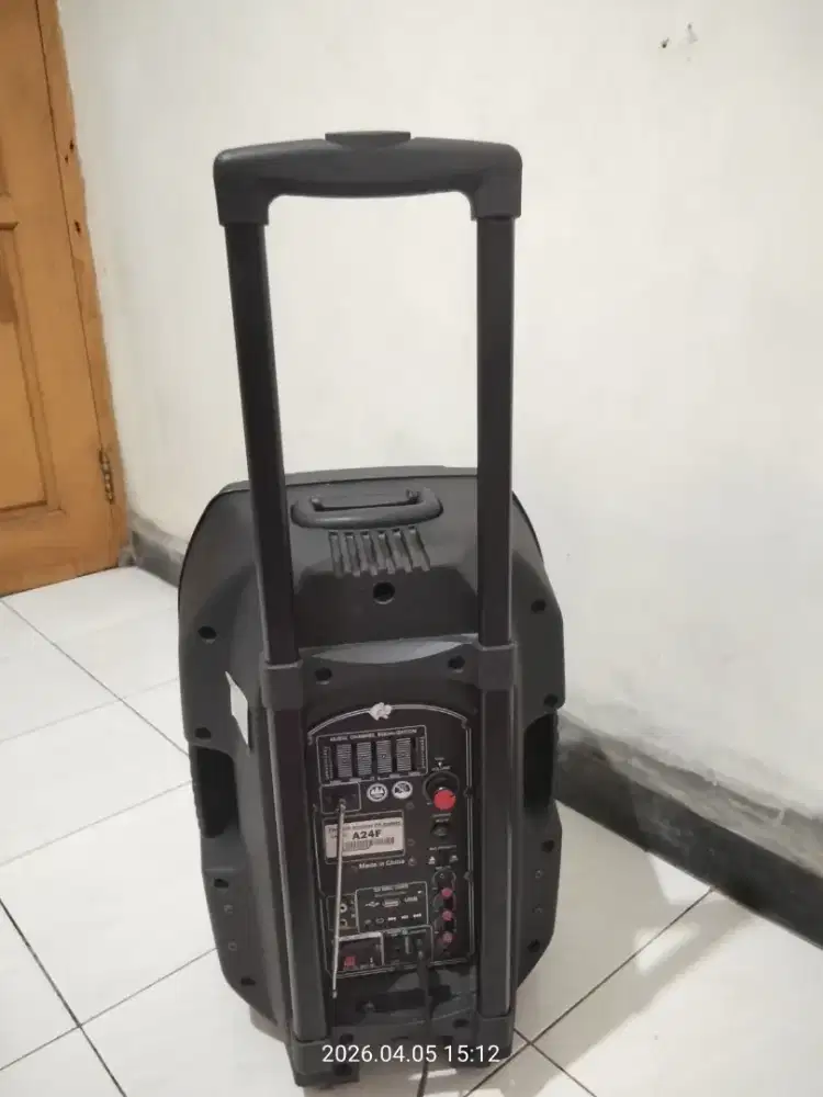 speker bluetooth merk profesional ukuran 15 inch,kekurangan tdk ad mic
