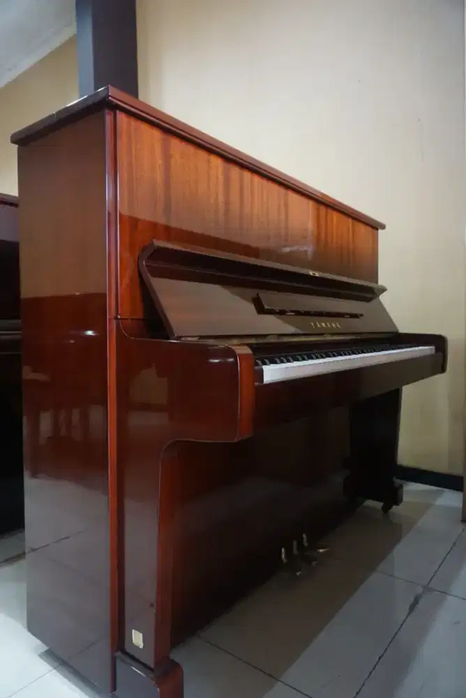 Yamaha Piano U2 - Polished Mahogany