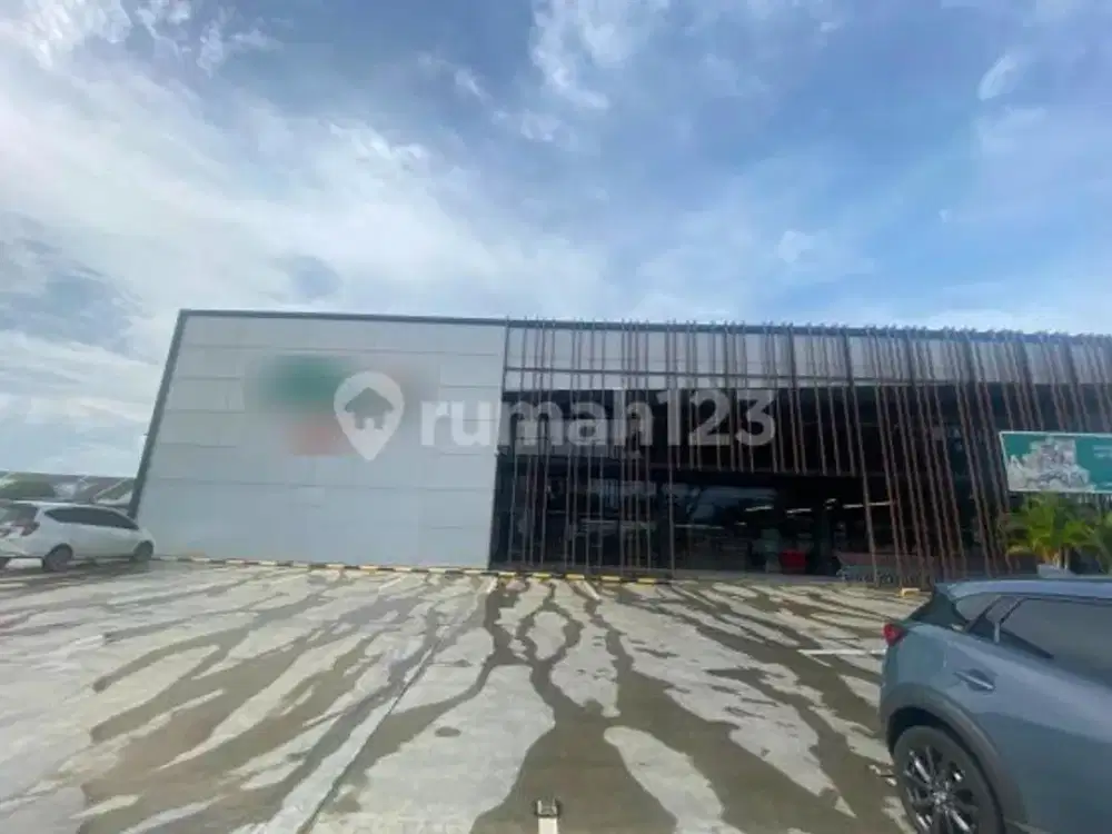 Dijual Gedung Komersial Eks Minimarket di Cikupa, LT 2.350 M², LB 1.880 M², 2 Lantai, SHM, Rp 30 M Nego