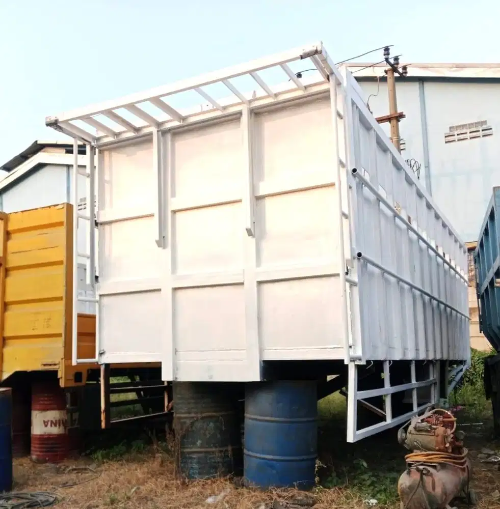 7.5mtr MURAH Bak besi sentral Mitsubishi fuso engkel Fighter ud trucks