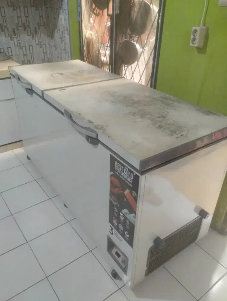 jual murah (BU) freezer Gea 600lt, 2 pintu kapasitas besar