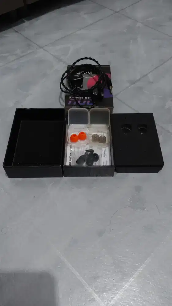Jual IEM Ziigat Nuo, eartips dunu s&s size L dan liqueur orange size L