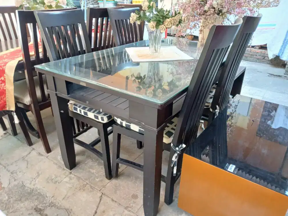 MEJA MAKAN DREXEL