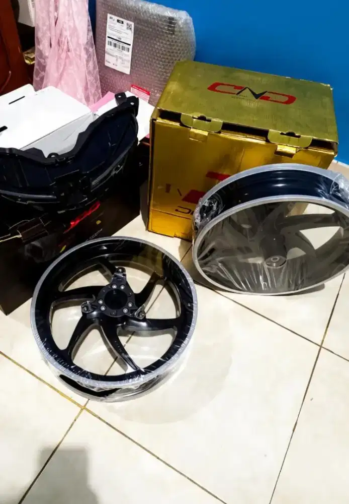 Velg Delkevic moz six star cnc warna hitam NMAX NEW/TURBO