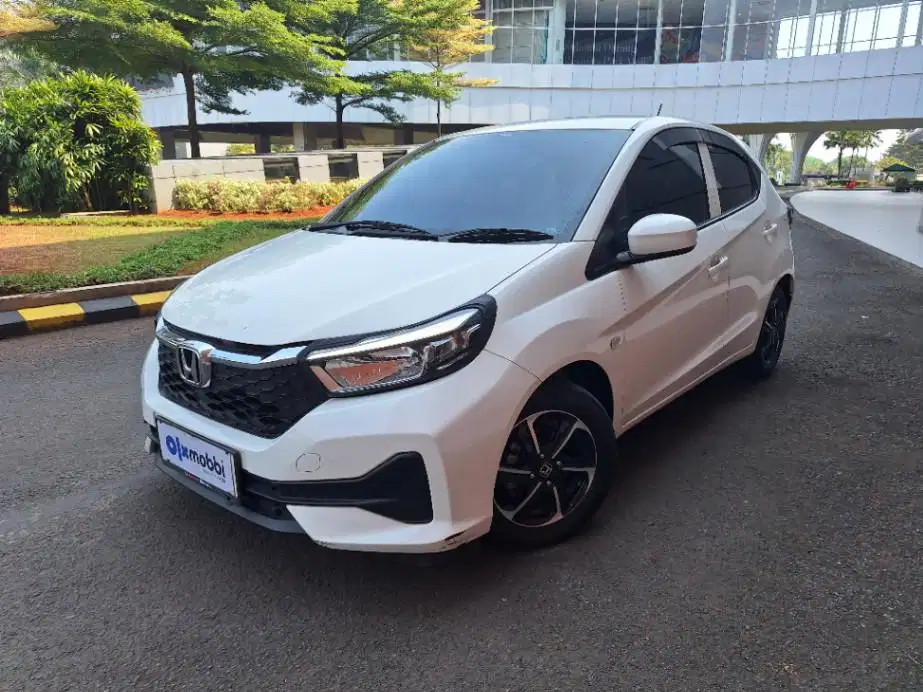 DP Murah Honda Brio Satya Like New 1.2 E Bensin-AT 2023 Putih