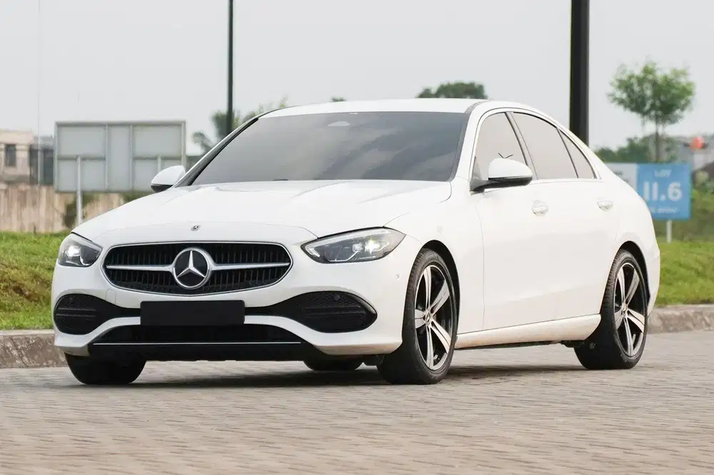 Mercedes Benz C200 EQ Boost Facelift Avantgarde 2022 (W206)