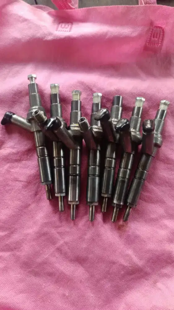 Nozzle isuzu elf NHR55 & NKR55 Euro 2