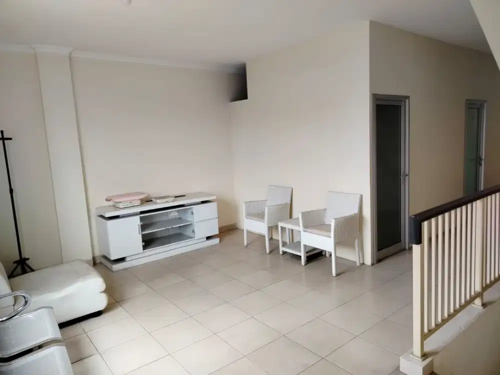 Dijual Ruko, Lokasi strategis Di jalan boulevard grand galaxy, bekasi selatan