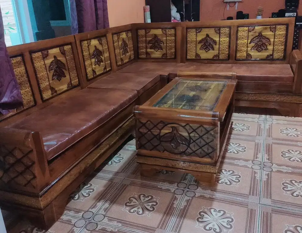 Set kursi ruang tamu