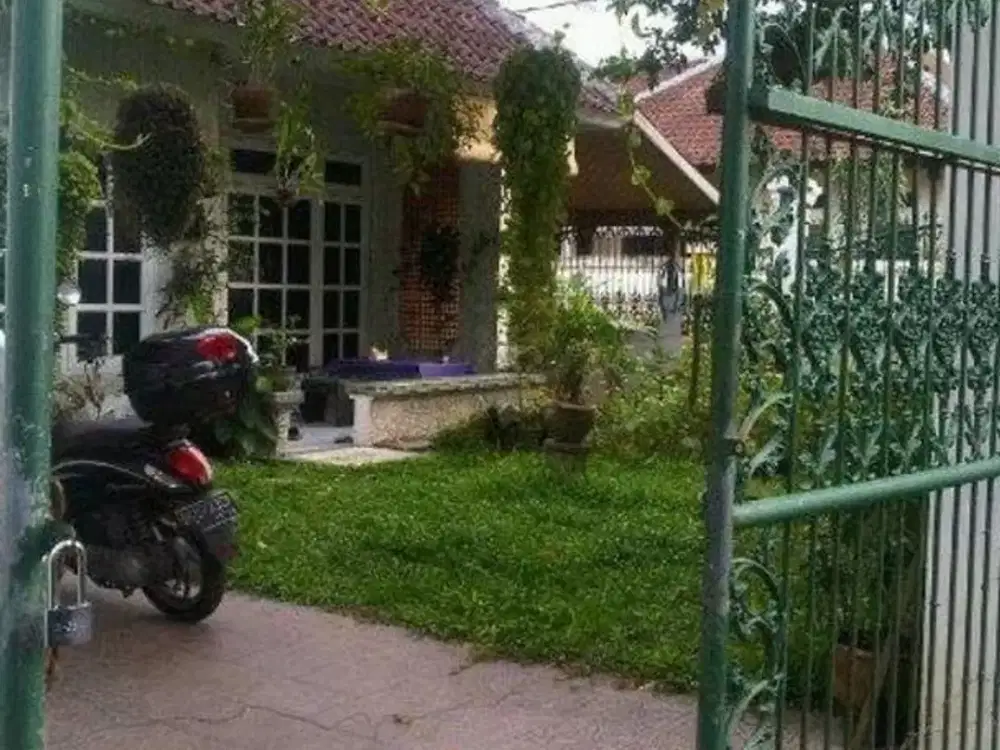 Rumah Luas Tanah 292 m² Lokasi Strategis Dijual, di Denpasar Barat