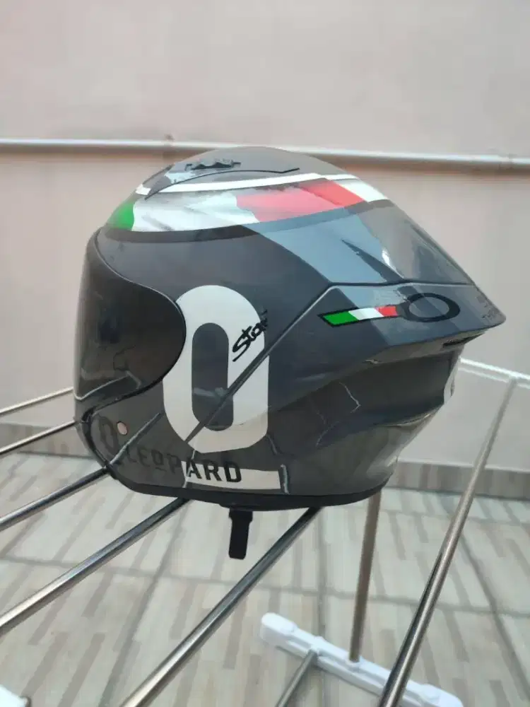 Helm leopard kondisi second