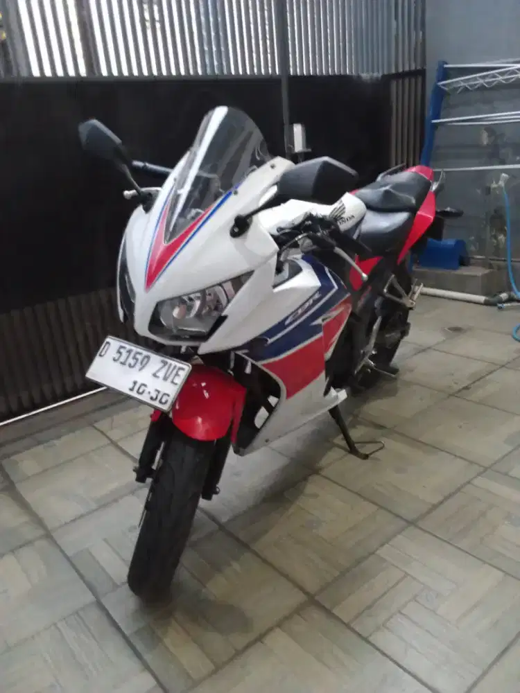 CBR 150R K45A Honda Tricolor