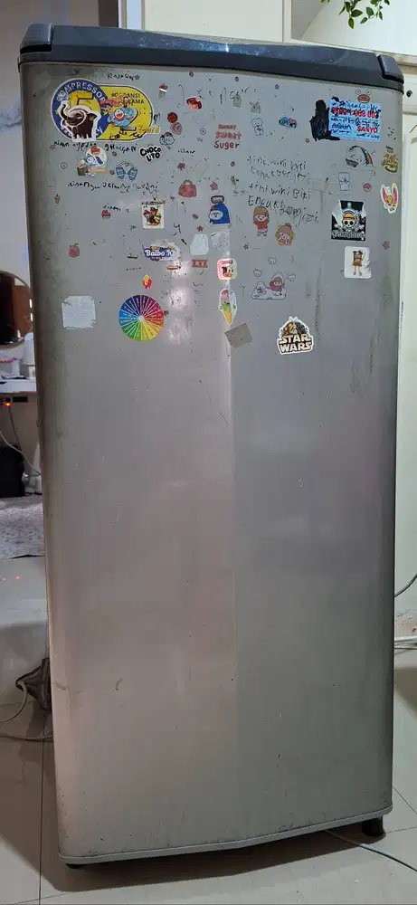 Jual kulkas 1 pintu aqua second