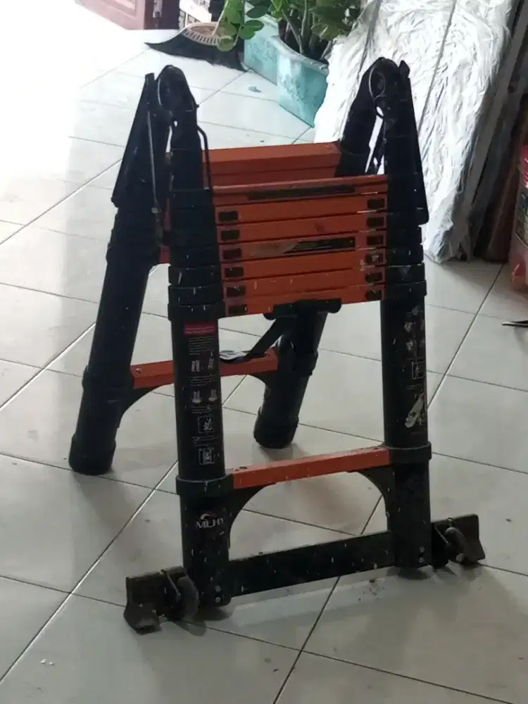 Tangga teleskopik A MLHY 5 M, (2,5 ×2,5)