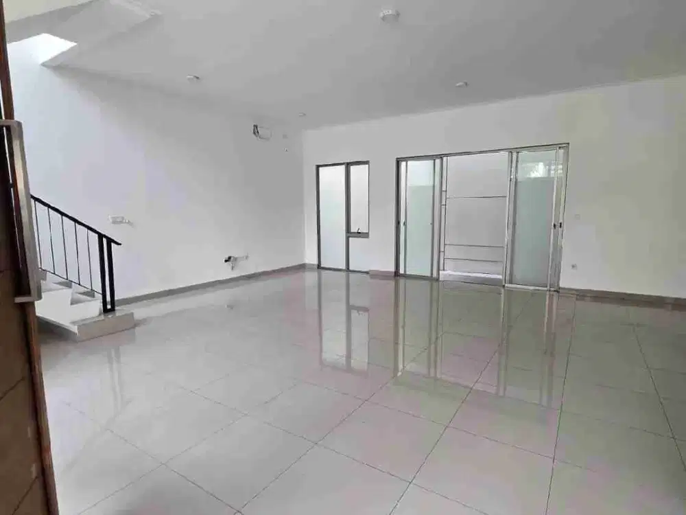 DIJUAL NIH RUMAH MEWAH PIK2 10X15 2LT 4+1 KAMAR TIDUR SUDAH SHM BISA KPR

LT 150
LB 209
5,7m nego