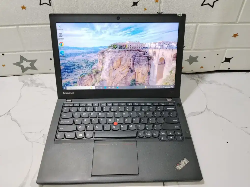Laptop thingpad X240 core i7 RAM 4 GB HDD 500 GB
