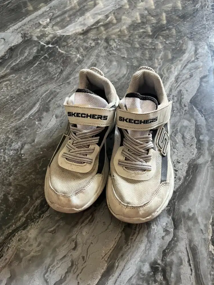 Sepatu pl brand