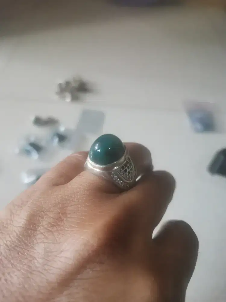 Batu bacan natural