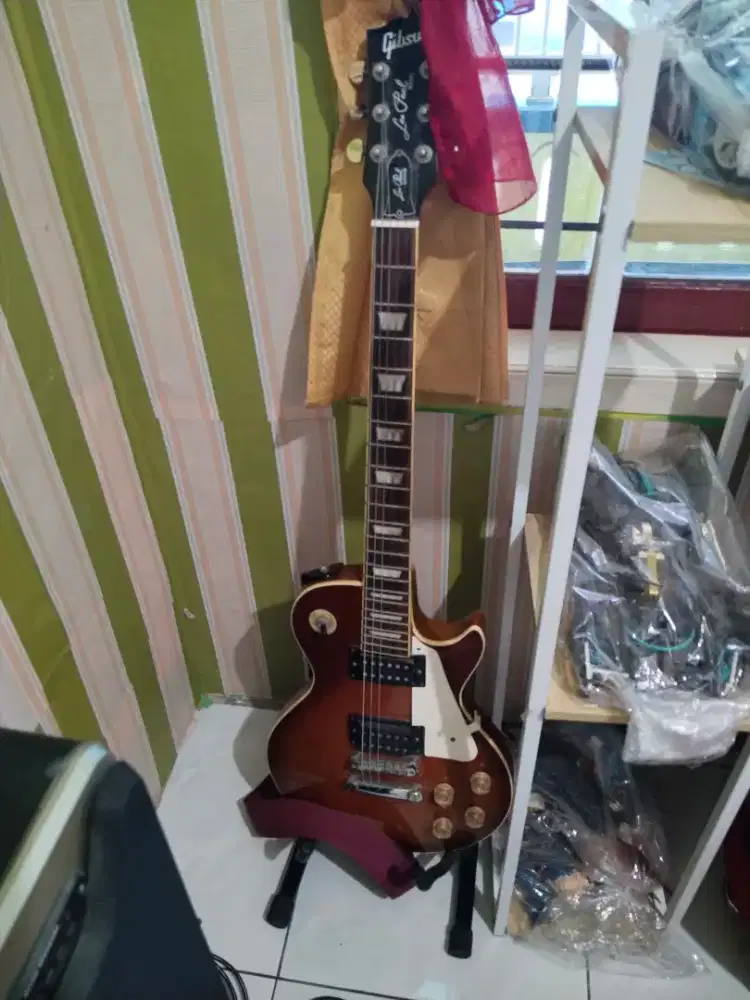 Di jual gitar les paul