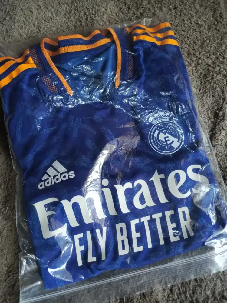 Jersey Real Madrid Size S