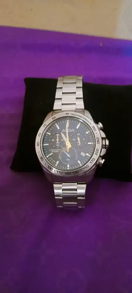Jam tangan Alba
