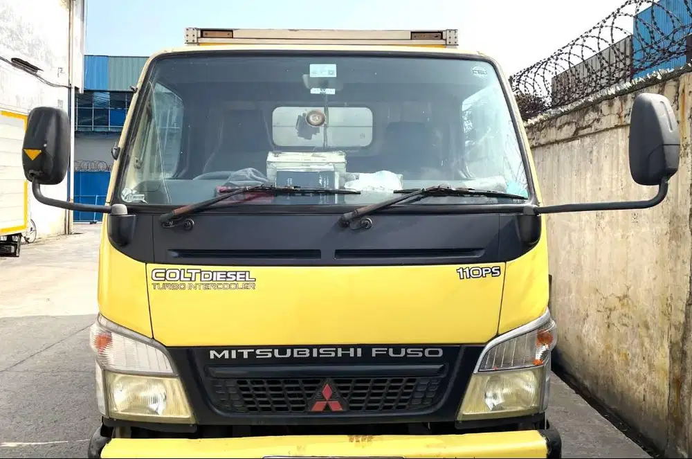JUAL CEPAT MITSUBISHI COLT DIESEL FE 71 - TAHUN 2009 !!