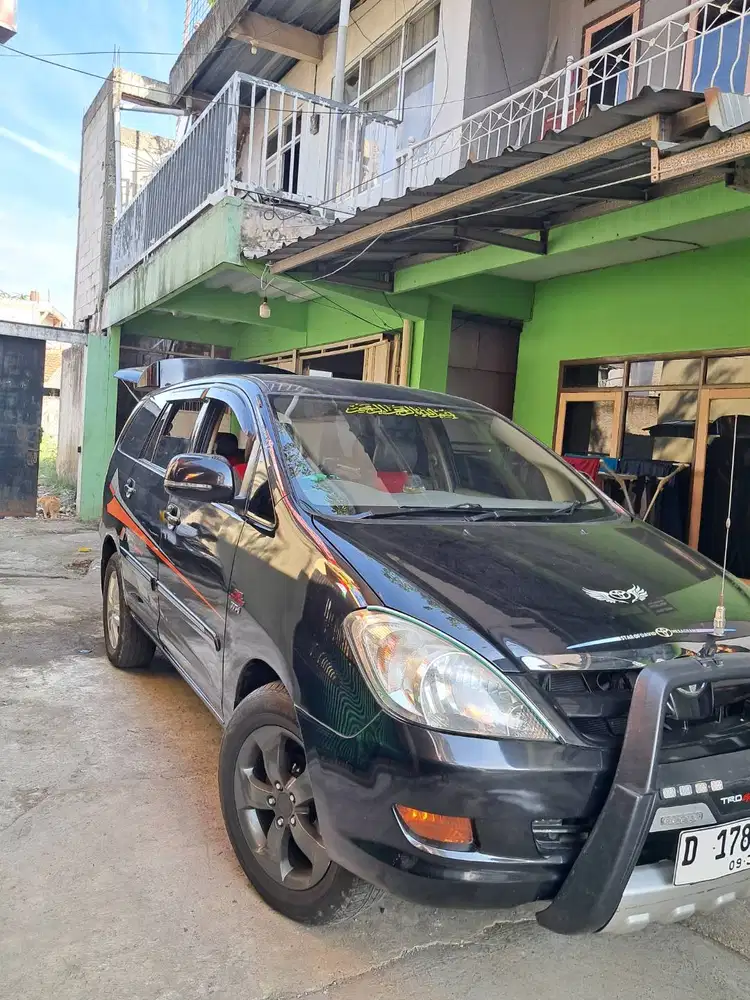 Kijang innova th 2005 siap pakai